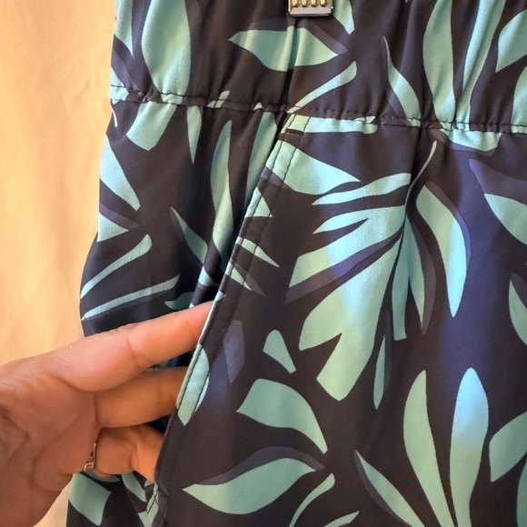 Columbia Blue Leaf Print Skirt size XL - Picture 3 of 9